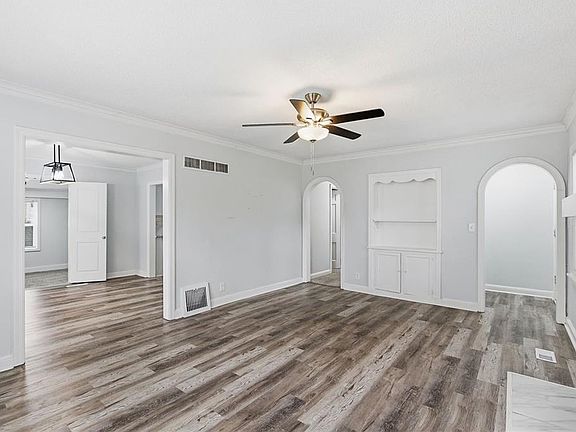 5th image of 7315 Lydia Ave