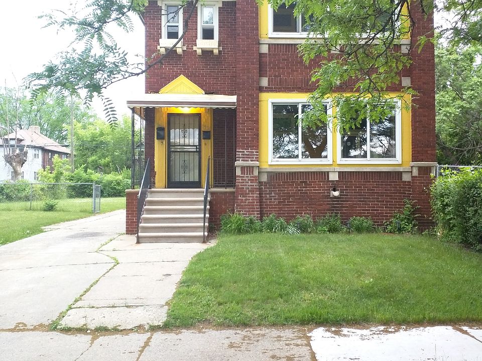 1st image of 1956 Delaware St Floor 1