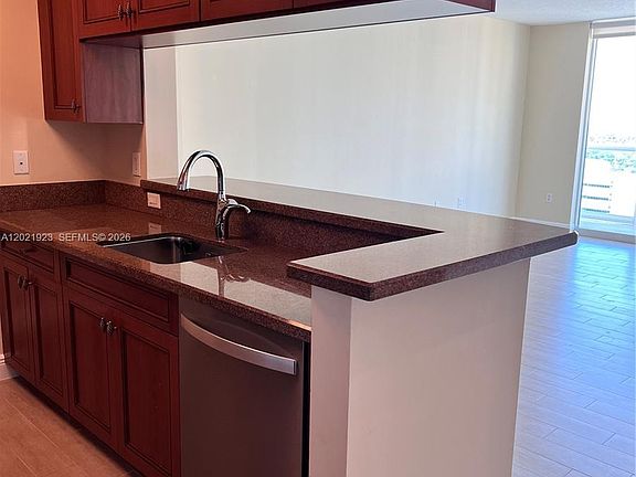 3rd image of 347 N New River Dr E APT 2206