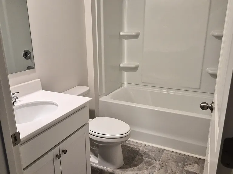 949 Brookfield Dr — Photo 12