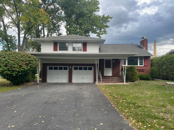 34 Addoms St