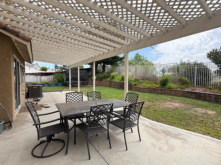 677 Shenandoah Rd — Photo 15