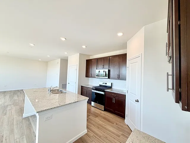 3200 Peyton Cir — Photo 7
