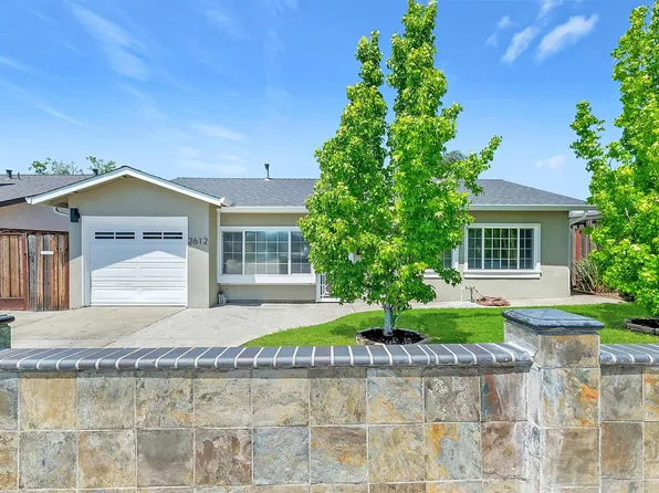 2612 Grove Way, Hayward, CA 94546