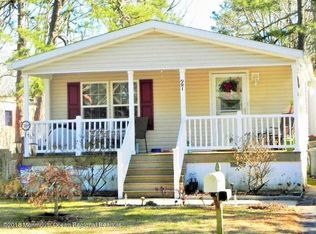 27 Fox St, Whiting, NJ 08759