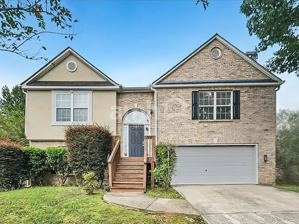 2433 Green Hollow Ct