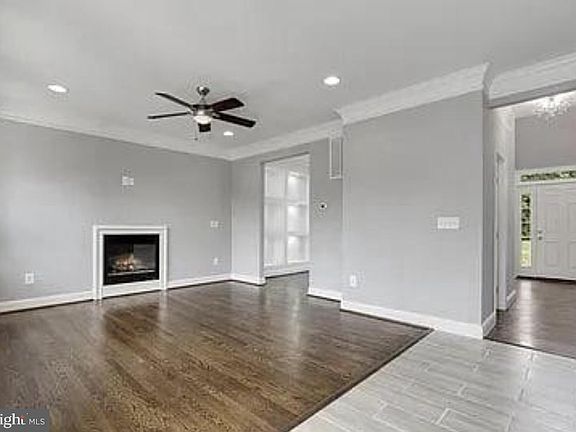 4th image of 8206 Fairfield Dr