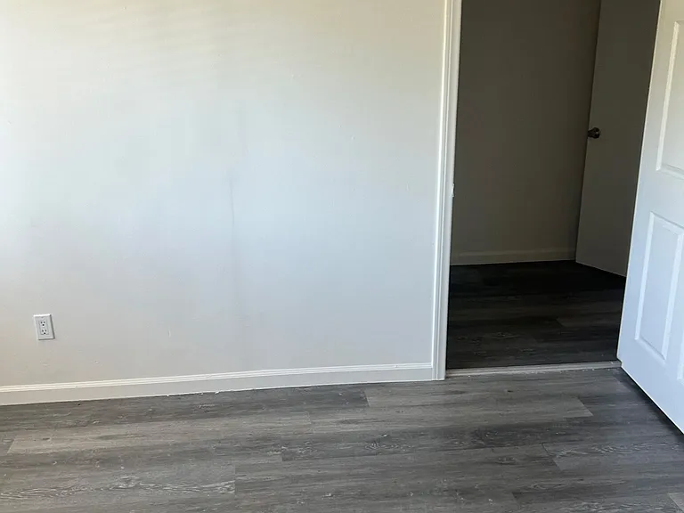 15522 Vanowen St. — Photo 11