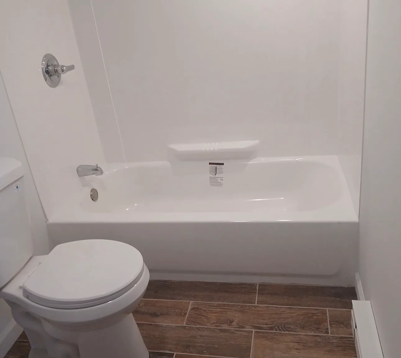 1 bed, 1300 sqft, $1,100 — Photo 4