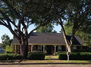 302 Carriage Dr, Tyler, TX 75703