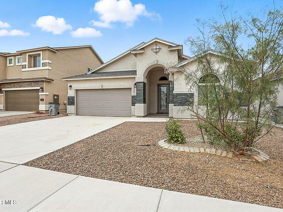 3rd image of 12360 Desert Path Ct