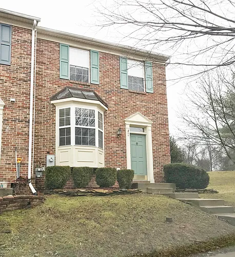 211 Glen View Ter Photo 1