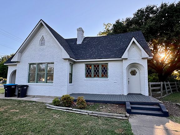 3rd image of 3256 Waits Ave