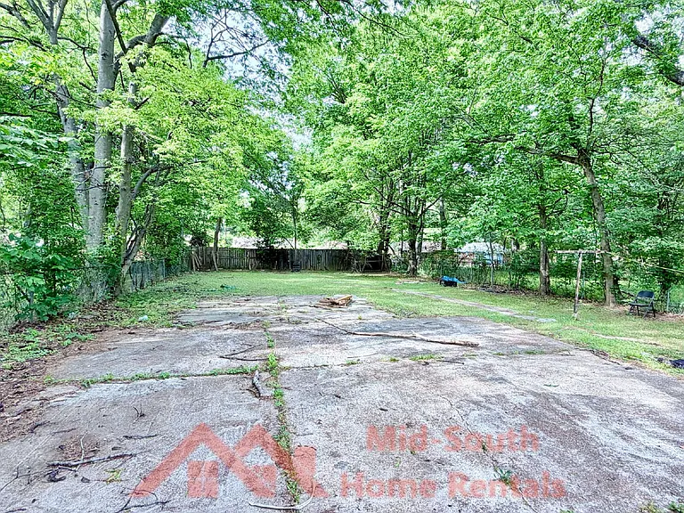 452 Delta Rd — Photo 6