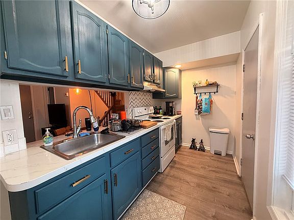 5th image of 1449 W Turner St APT 2C