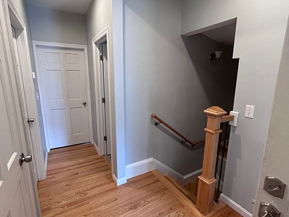 4th image of 5 Douglas St Floor 1