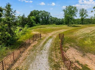 2313 Flat Creek Rd, Cape Fair, MO 65624