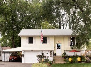 608 W Romeo Rd, Romeoville, IL 60446