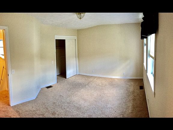 5th image of 1512 Dawn Dr #B