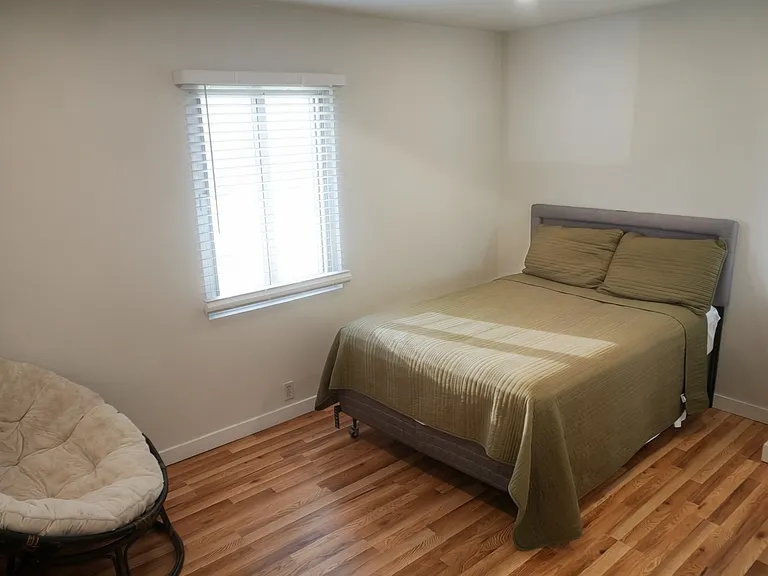 8943 Kittyhawk Ave — Photo 12
