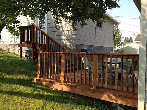 Deck to Garage