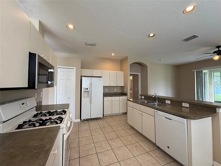 6520 Bridgecrest Dr — Photo 11