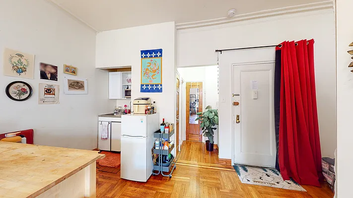 Rented by Oxford Property Group | media 7