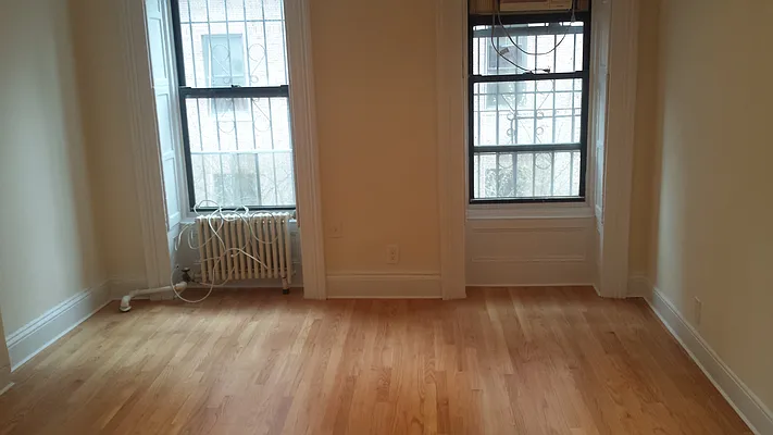 Rented by Green Line Realty | media 19