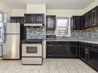 38 W Avon Ave, Irvington, NJ 07111