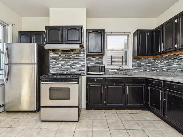 38 W Avon Ave, Irvington, NJ 07111