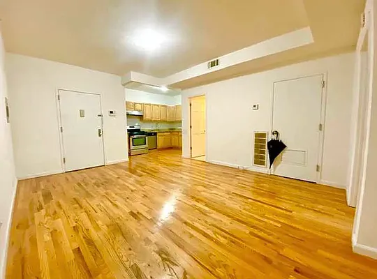 Rented by null | media 28