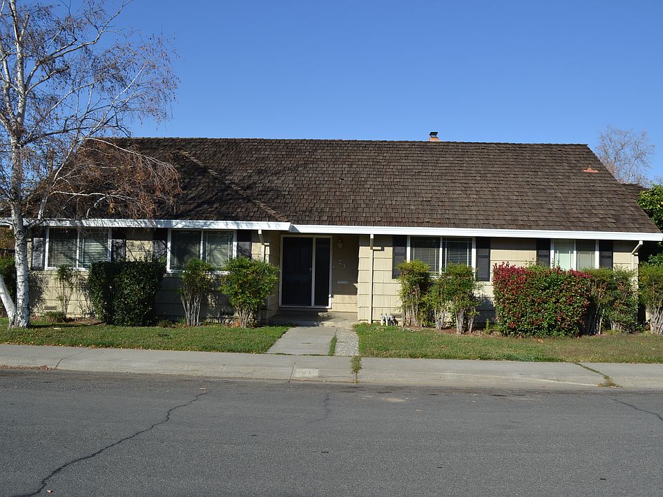 1st image of 23 Palomar Pl