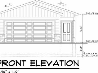 5323 Sage Dr SE, Minot, ND 58701