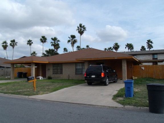 3rd image of 609-611 Iris Ave