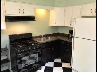 46 N Lake Ave APT 1E, Fox Lake, IL 60020