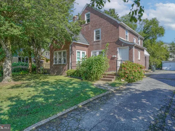 114 E Park Pl, Newark, DE 19711