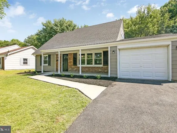 34 Gallaway Ln, Willingboro, NJ 08046