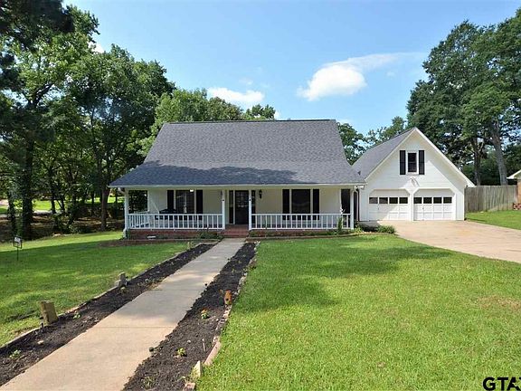 3rd image of 10887 Knollwood Dr