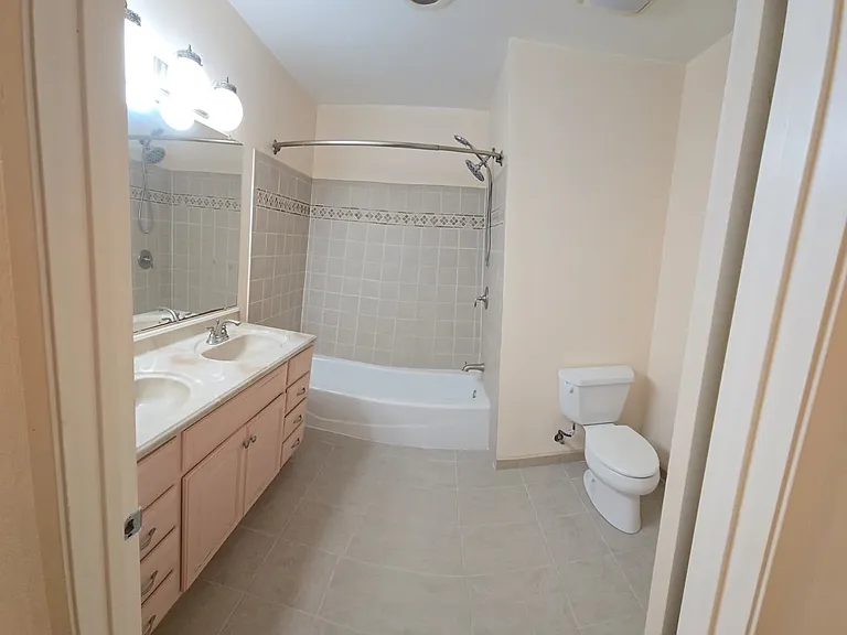 5170 E Huntington Ave — Photo 41