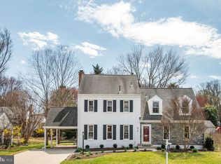 818 Fordham St, Rockville, MD 20850