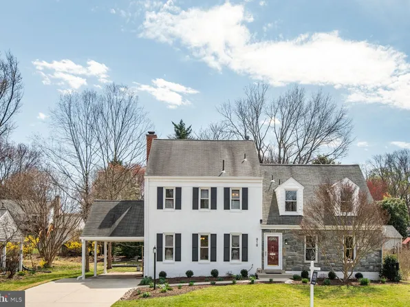818 Fordham St, Rockville, MD 20850