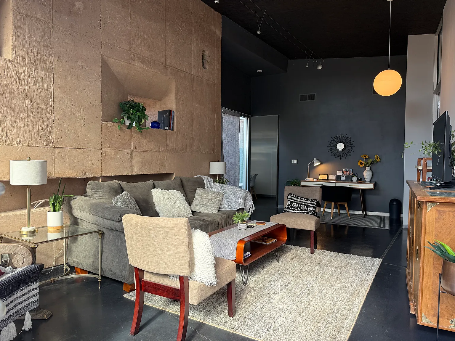 2 bed, 900 sqft, $2,590 — Photo 3