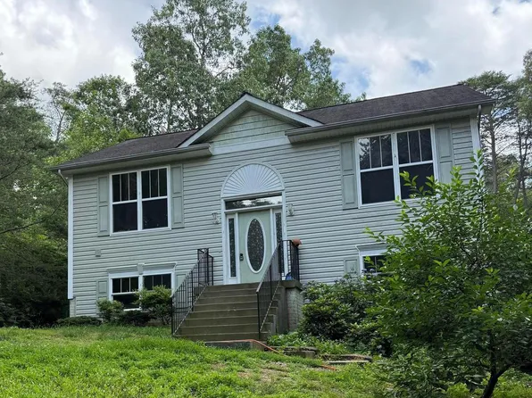 527 Redground Dr, Ruther Glen, VA 22546