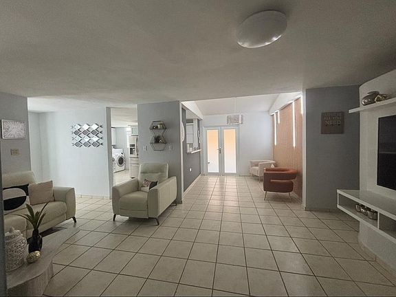 3rd image of Q17 Calle Palma Oval