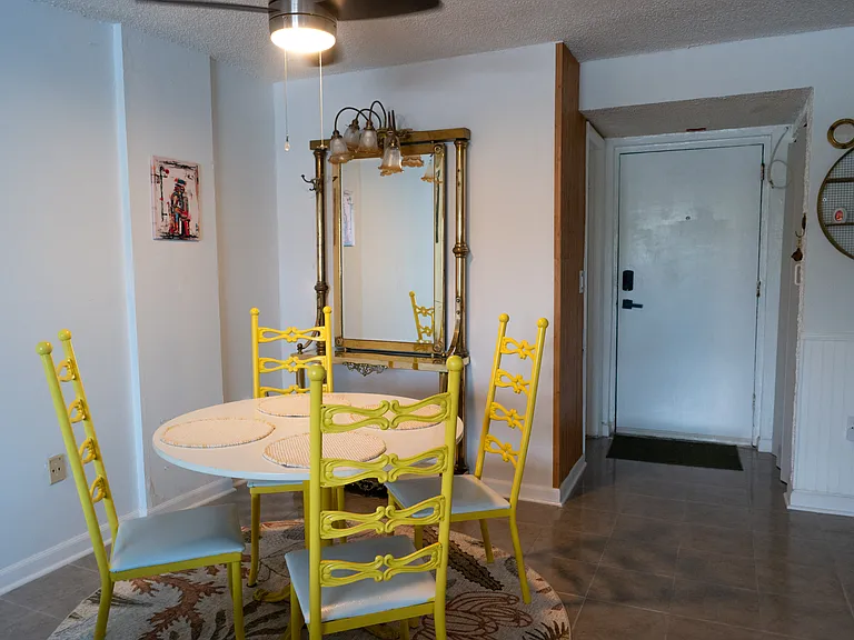 1418 Collins Ave #403 — Photo 19