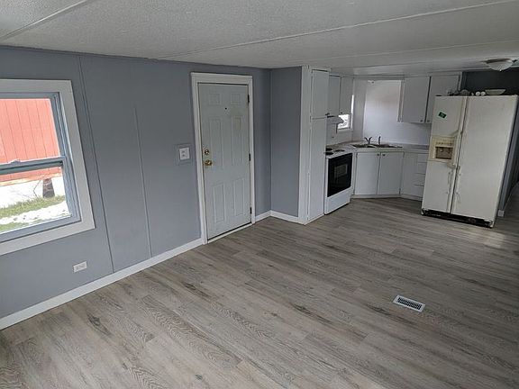 2nd image of 5955 Birch Dr #11744526