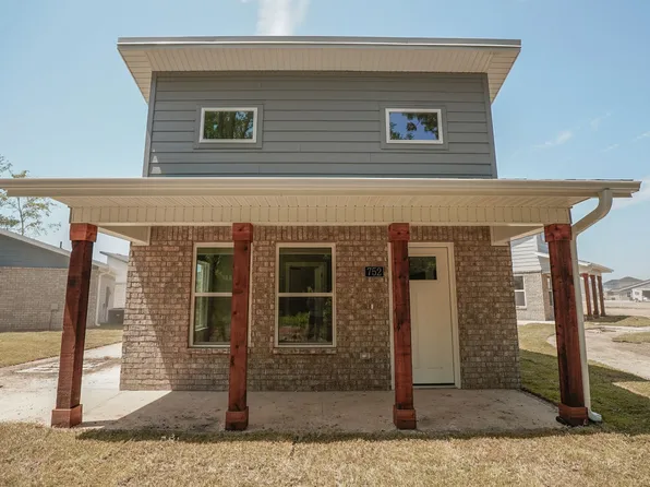 752 N Honey Locust Bnd, Fayetteville, AR 72704