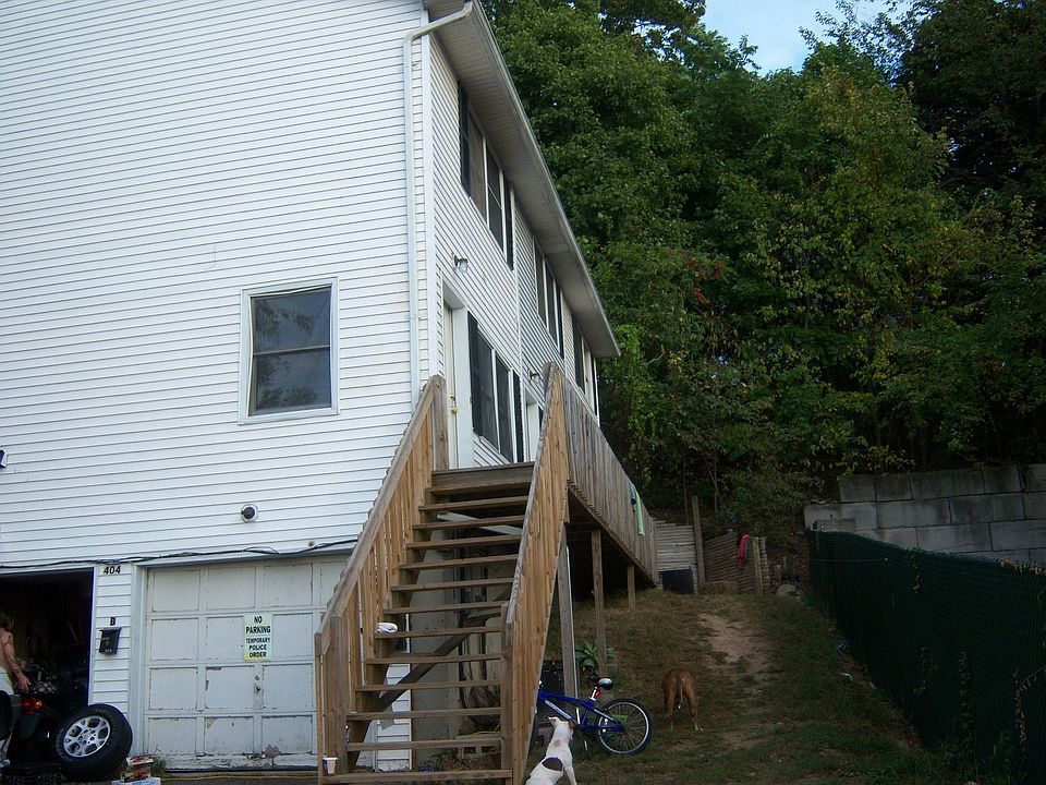 3 Unit Exterior