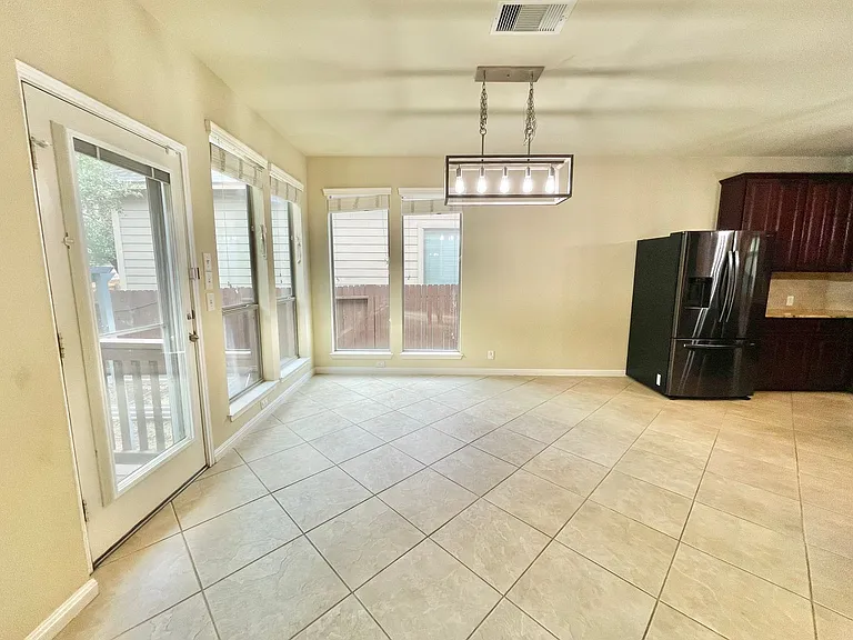 2602 Sierra Peak — Photo 7
