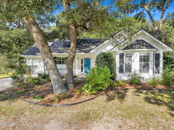 34 Le Moyne Dr, Beaufort, SC 29907